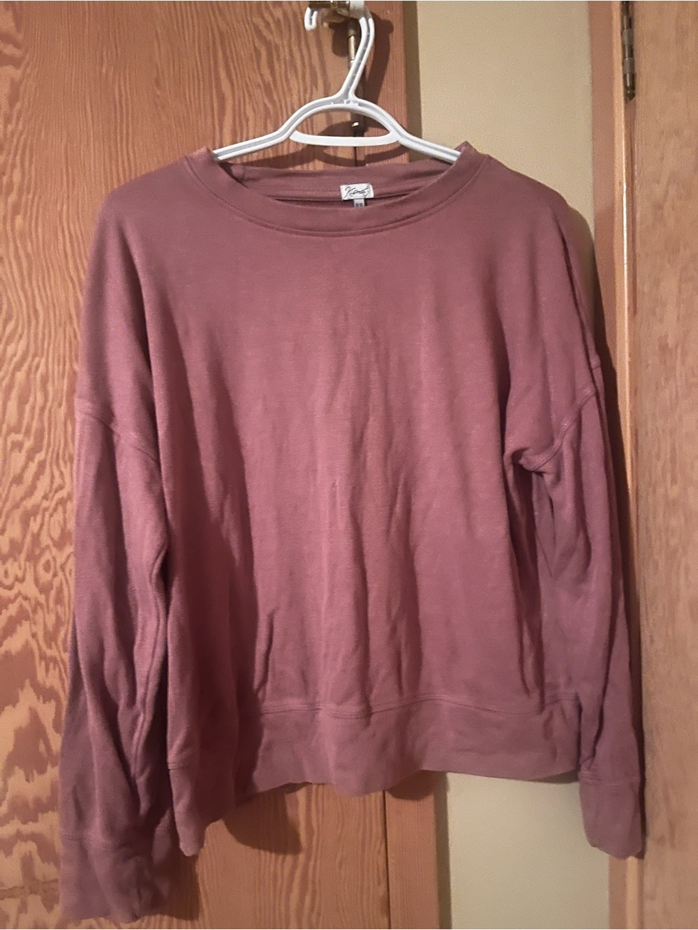 Women’s Crewneck Sweatshirt in Mauve